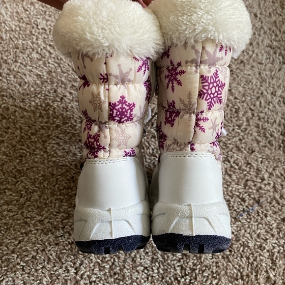 Snowflake Winter Boots - White and Purple - Picture 3 of 7